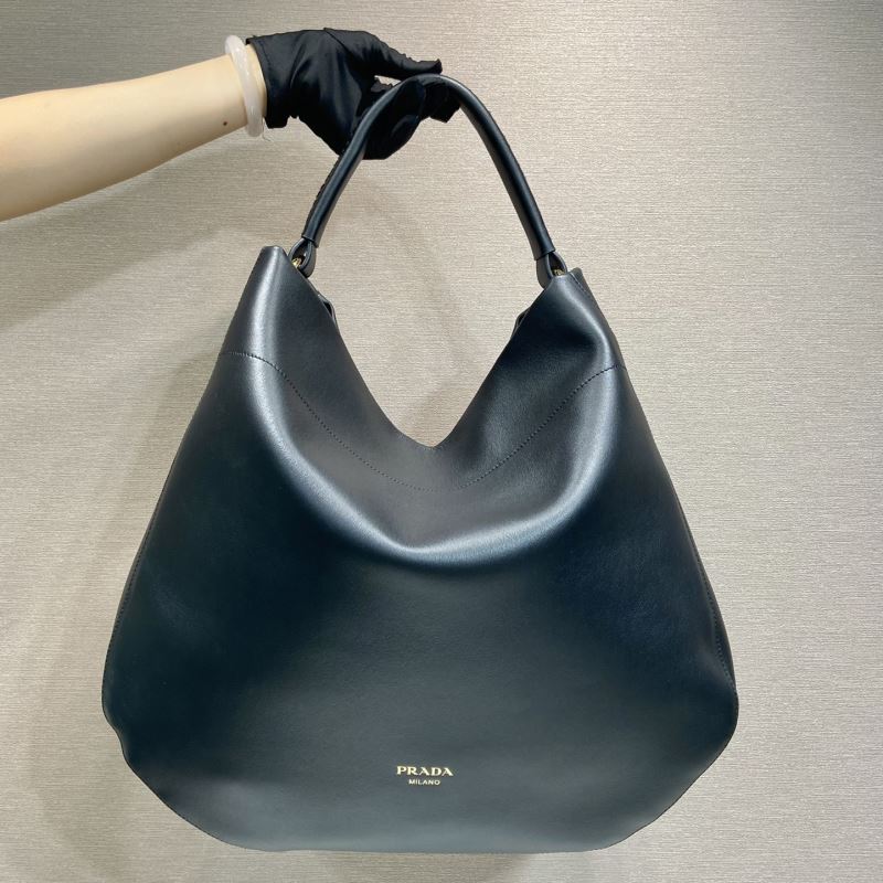 Pra*a tote bags